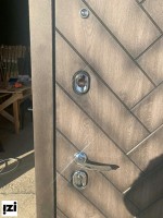 Входные двери Канада дуб беловежский серый + патина черная (ручная работа), квартирная