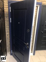 ВХОДНЫЕ ДВЕРИ МД-45   покрытия Роял Вуд синий дверь квартирная