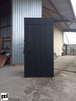 Входные двери СЛИМ с фрамугой софт  светло-серый. дверь для квартиры