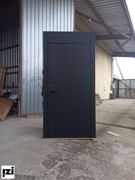 Входные двери СЛИМ с фрамугой софт  светло-серый. дверь для квартиры