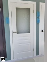 Межкомнатные двери от производителя Склад; эмаль  Белая стекло Кристалл ПО